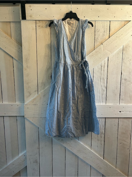 LOFT Dresses & Skirts - LOFT Blue and White Striped Wrap Midi Dress